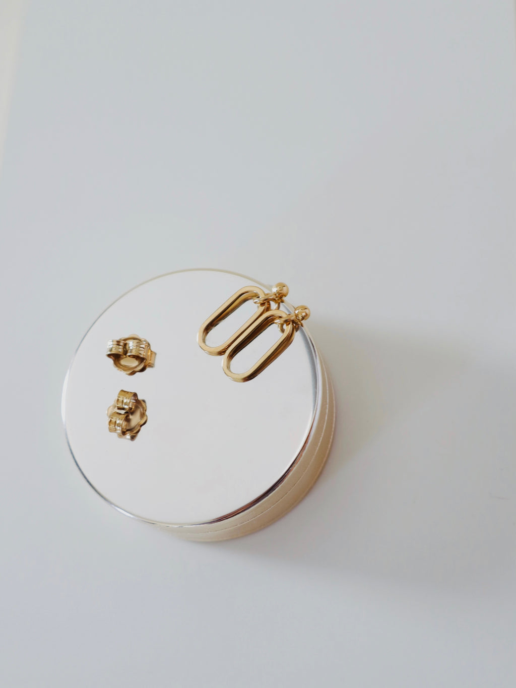 yellow 18k gold earrings for women men ladies gents gold drop earrings gold hoops gold jewellery